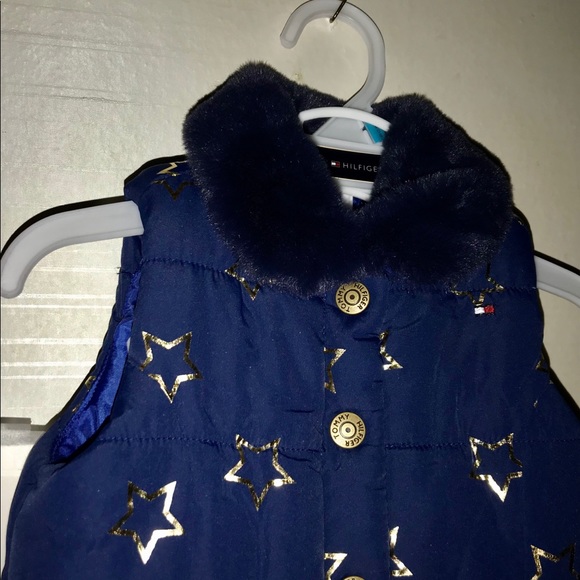 New Tommy Hilfiger Baby Vest 24M Faux Fur Collar - Picture 3 of 8